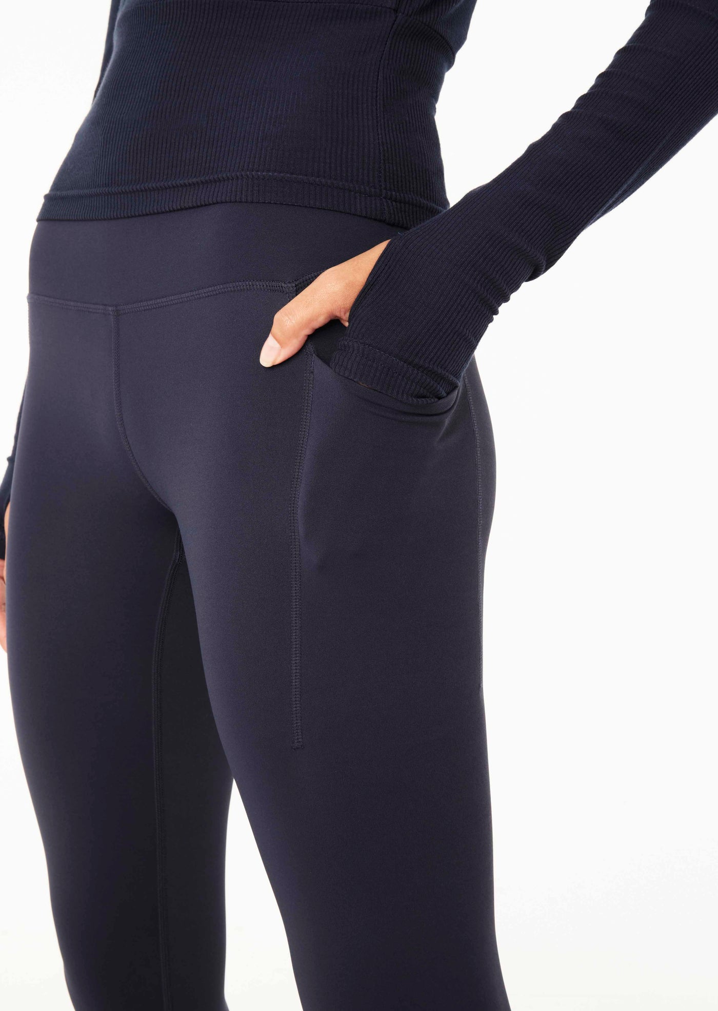 RECALIBRATE 7/8 LEGGING IN DARK NAVY