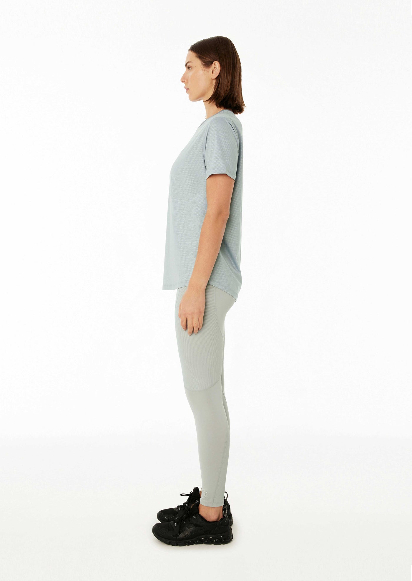 CROSSOVER AIR FORM TEE IN HIGH RISE