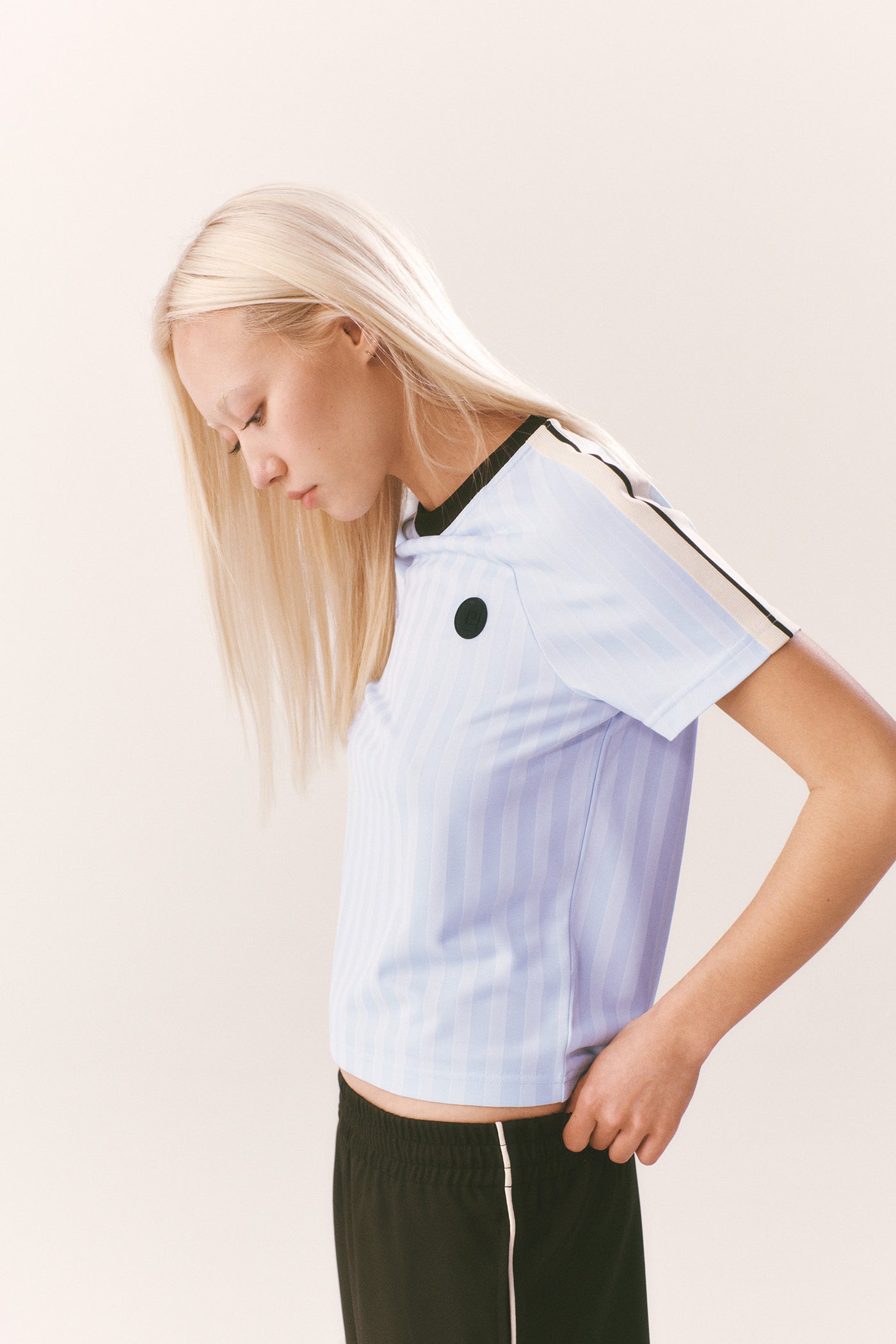 AUGMENT TEE IN ICE BLUE