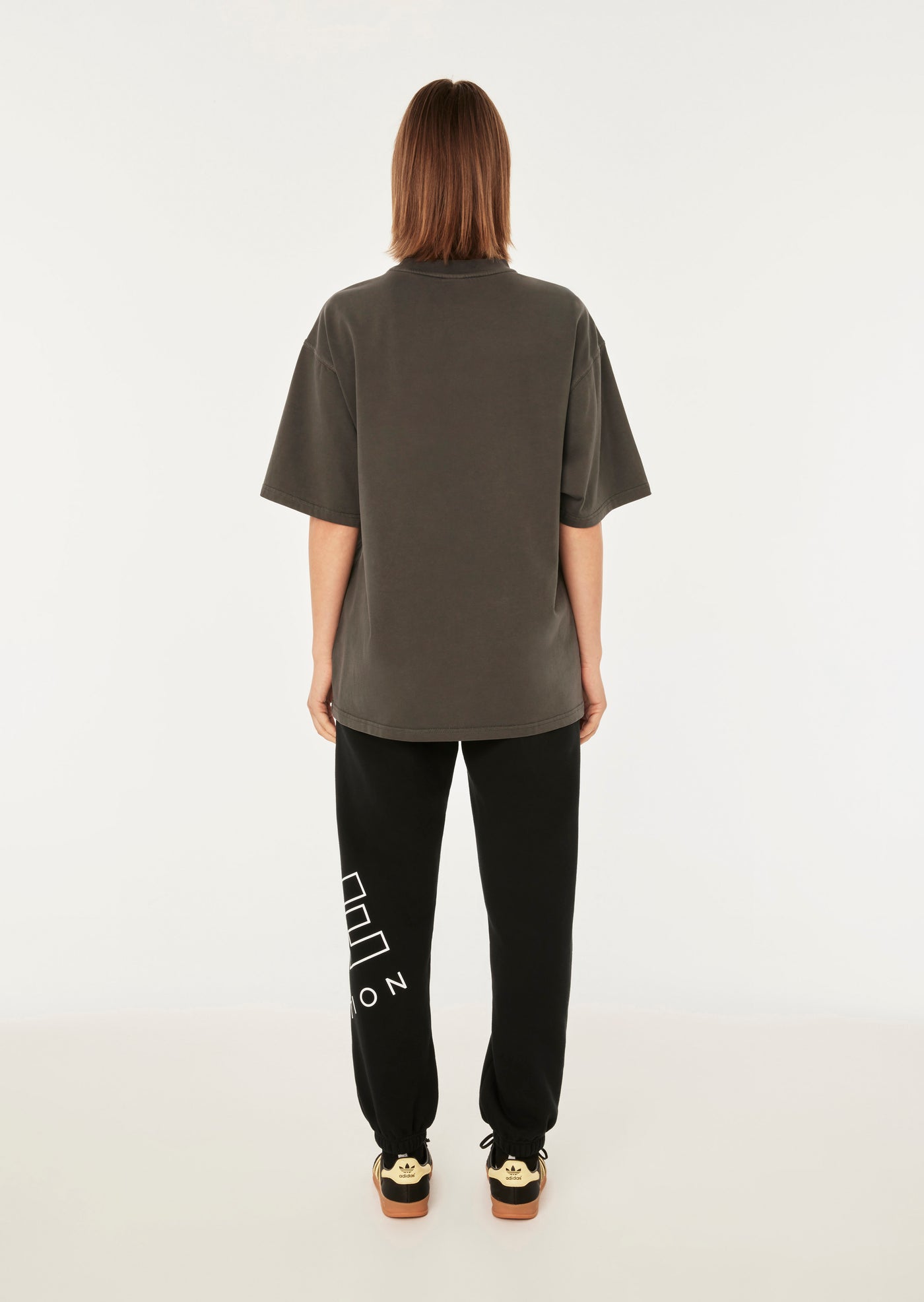 TOURING SS OVERSIZED TEE IN DARK SHADOW