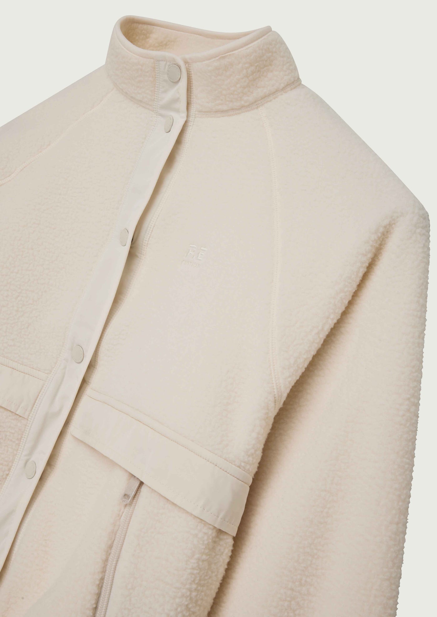 TECHNIQUE JACKET IN WHISPER WHITE