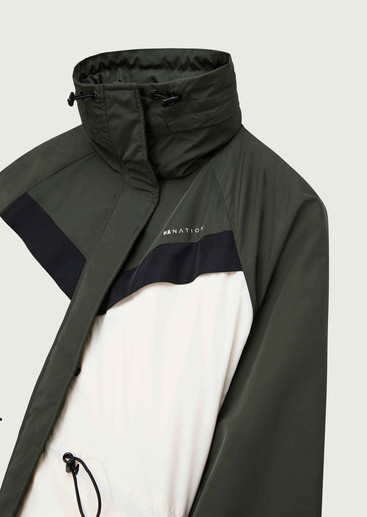 SHELTER JACKET IN FOREST NIGHT