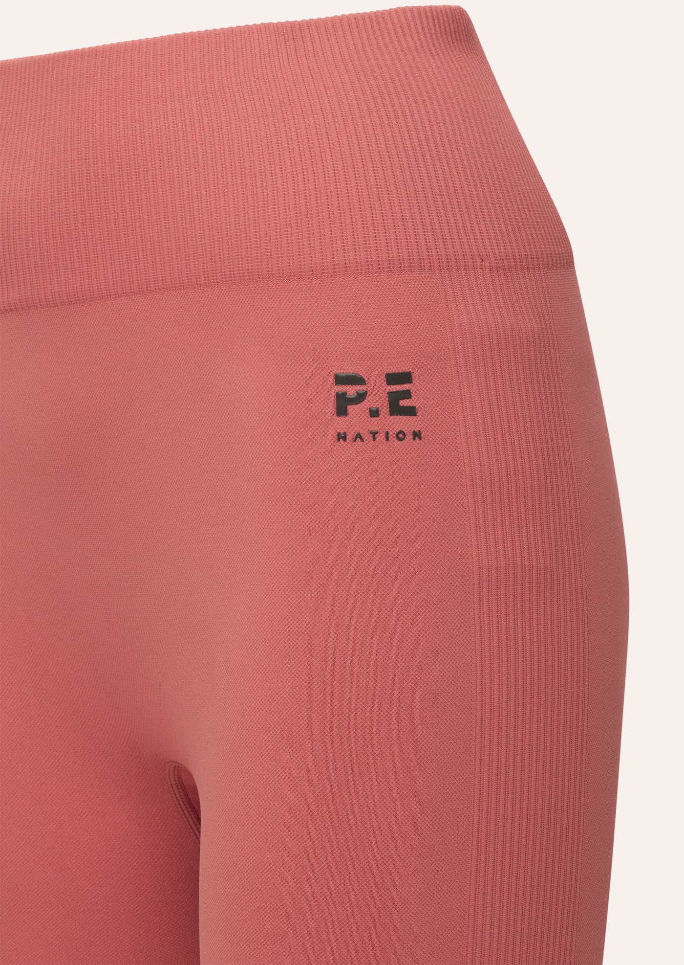 RESTORE SEAMLESS 5" BIKE SHORT IN BRICK RED