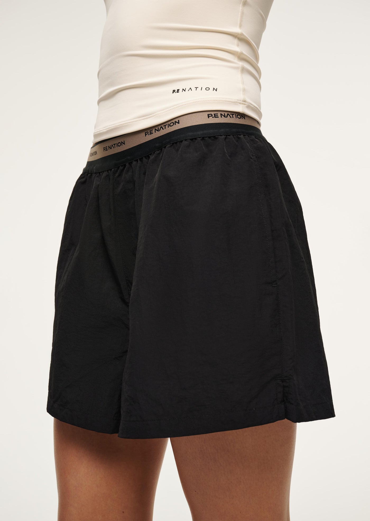 AVANT SHORT IN BLACK