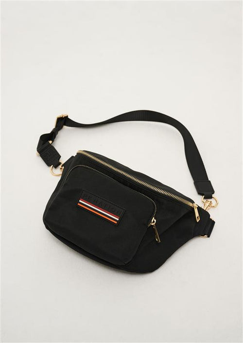 TRAINING DAY CROSS BODY BAG IN BLACK