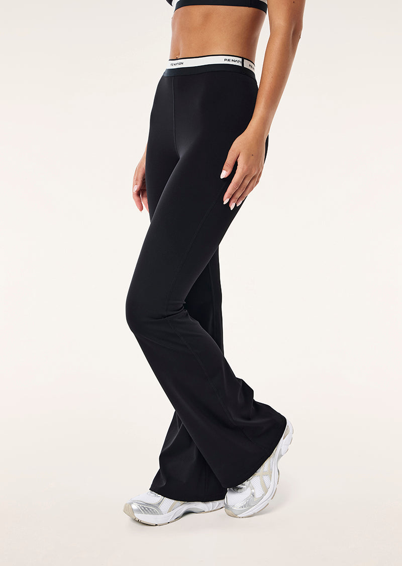 AVANT FLARE LEGGING IN BLACK