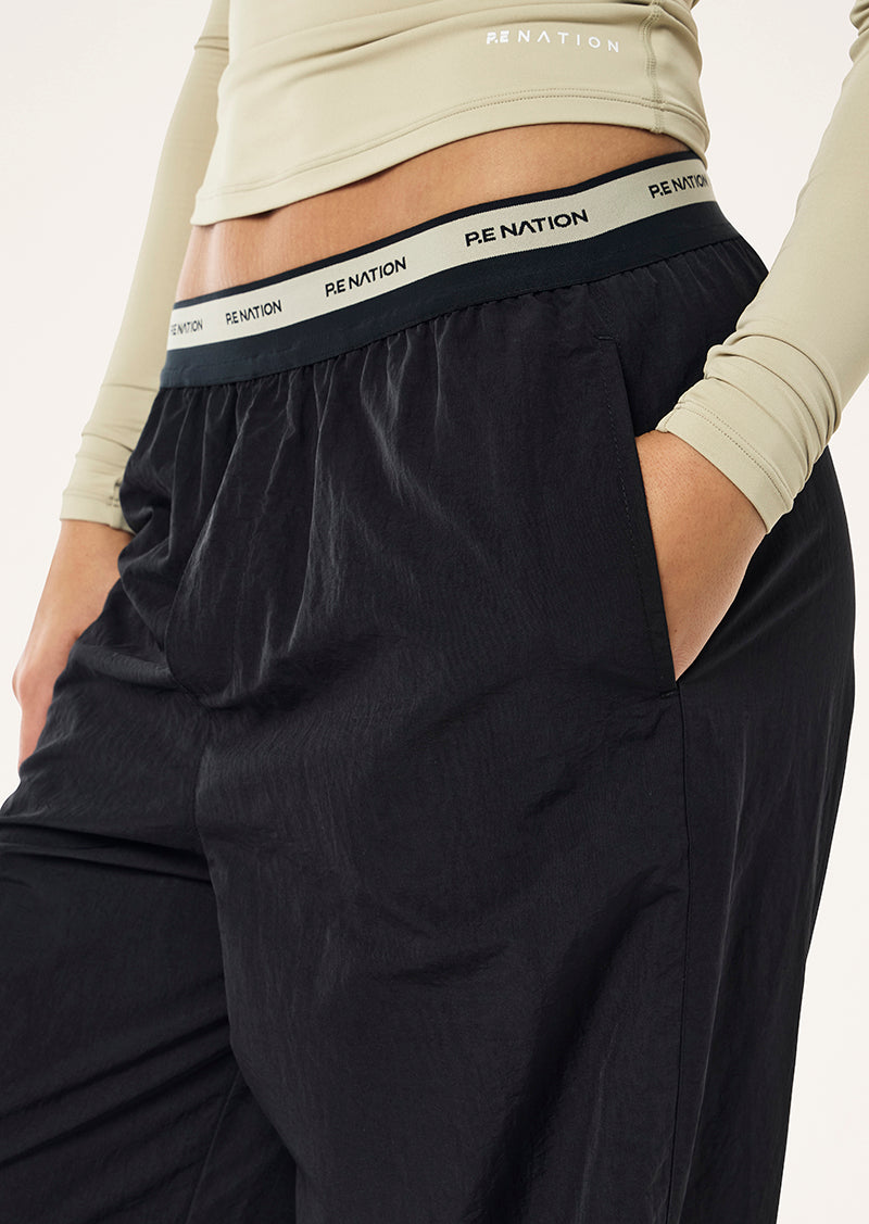AVANT PANT IN BLACK & BISCUIT
