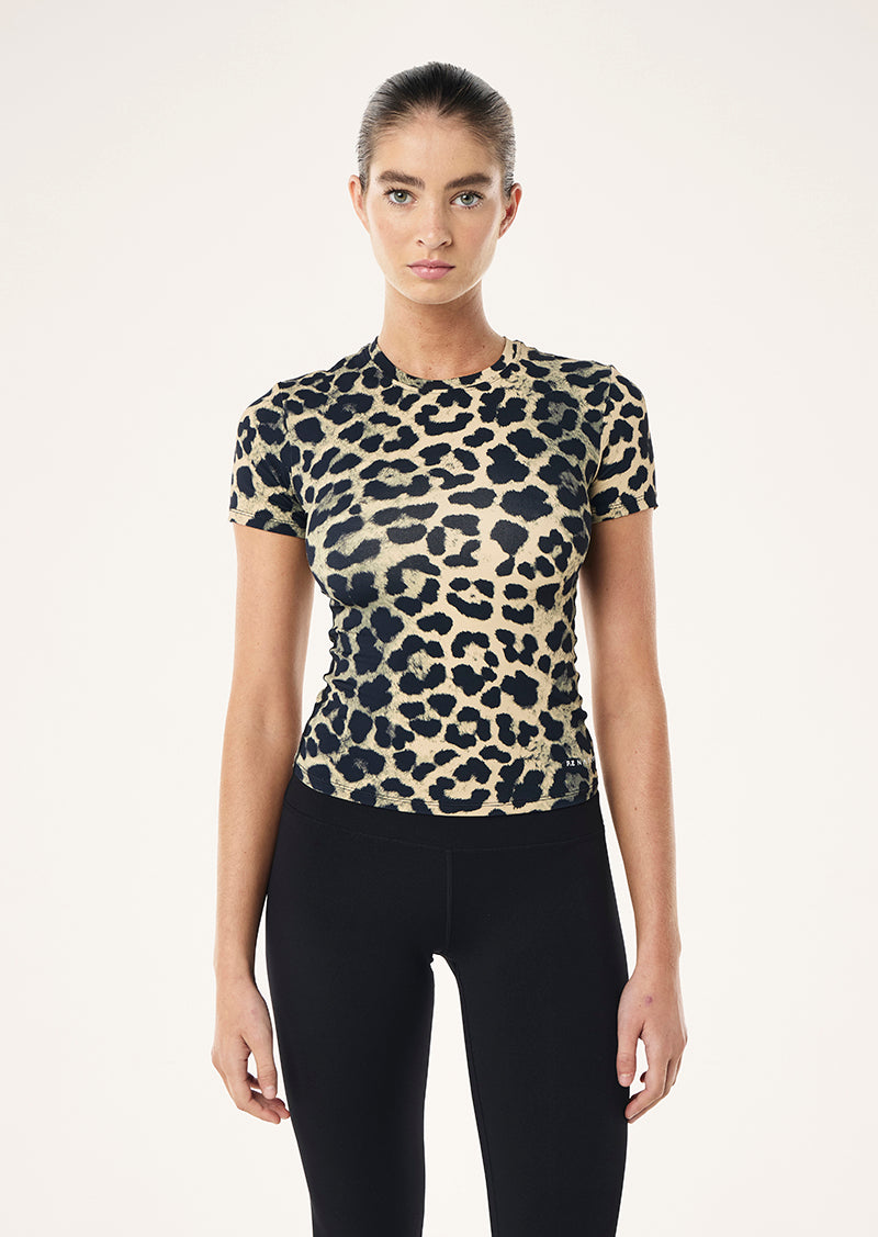 FOUNDATION SHORT SLEEVE TEE IN LEOPARD