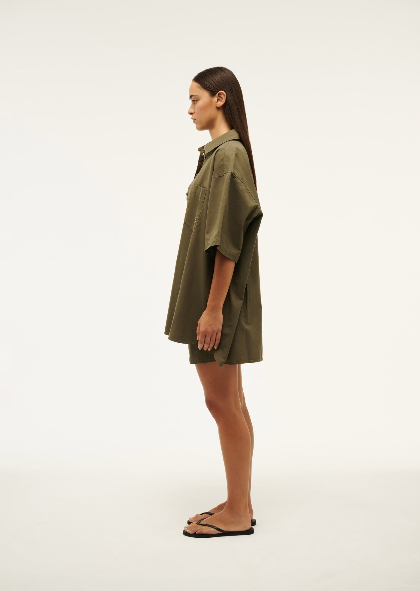 HEADLINE SHORT SLEEVE SHIRT IN KHAKI