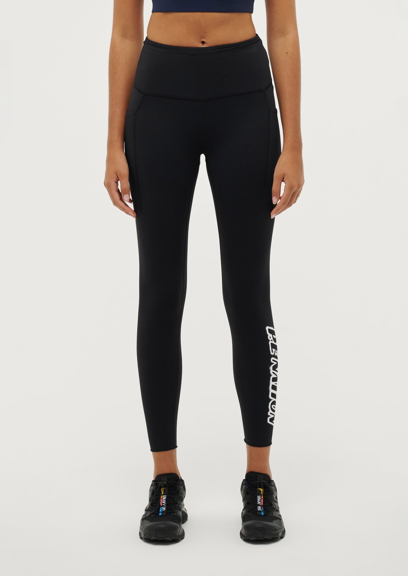 TIEBREAK LEGGING IN BLACK