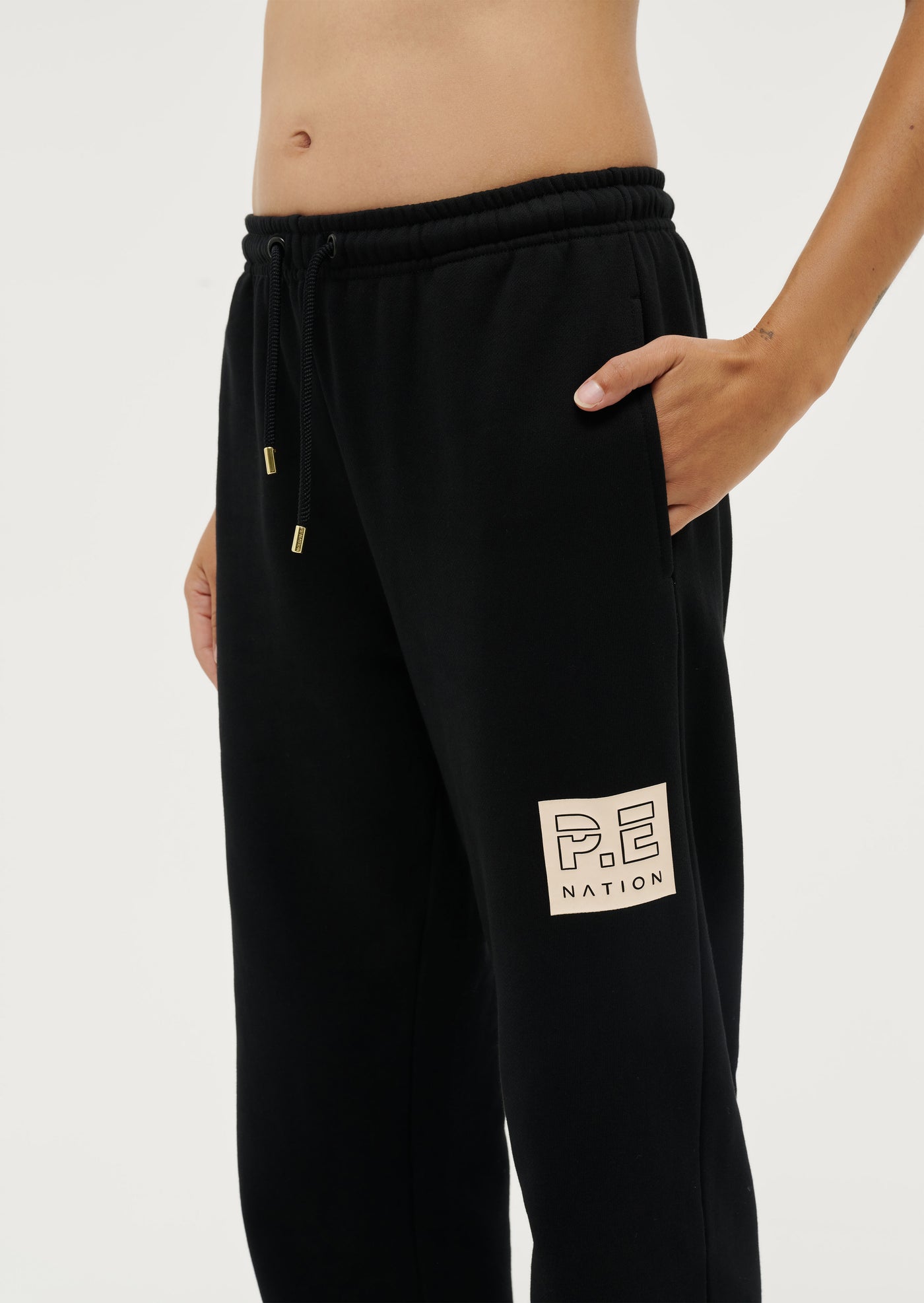 CUT SHOT TRACKPANT IN BLACK