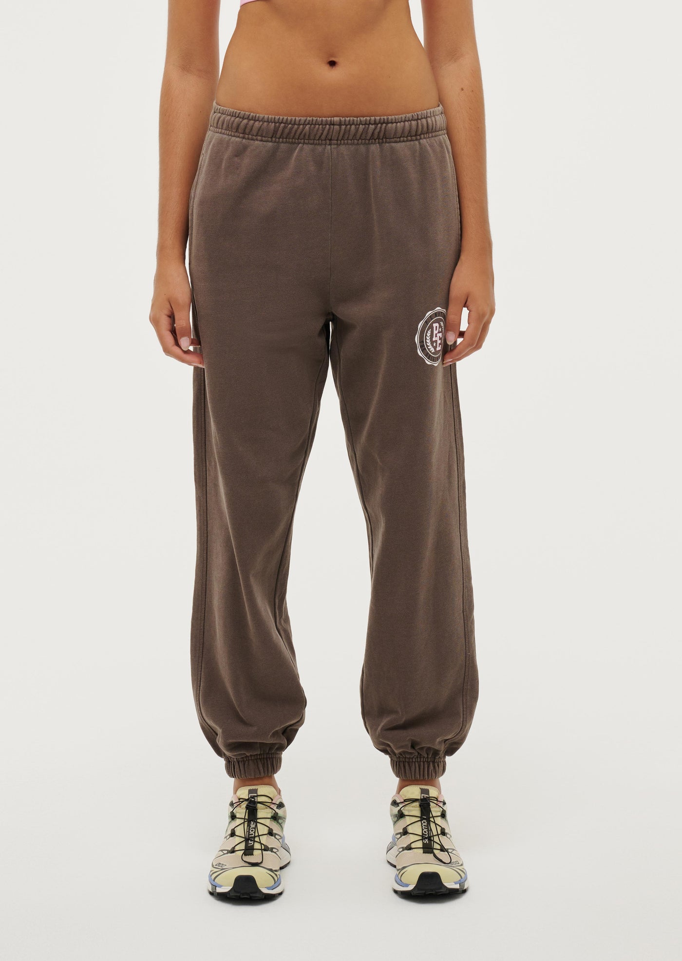 PHOENIX TRACKPANT IN WASHED CHESTNUT