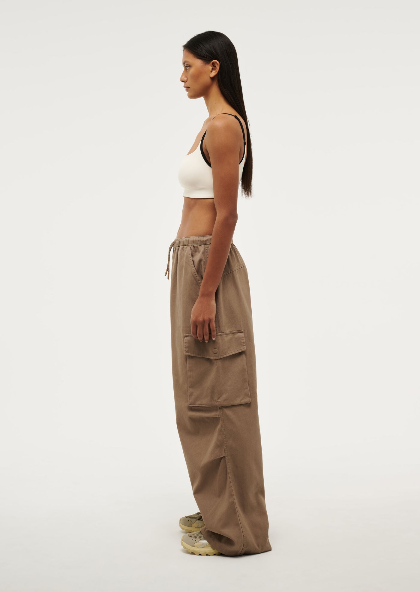 AWARD PANT IN TAUPE