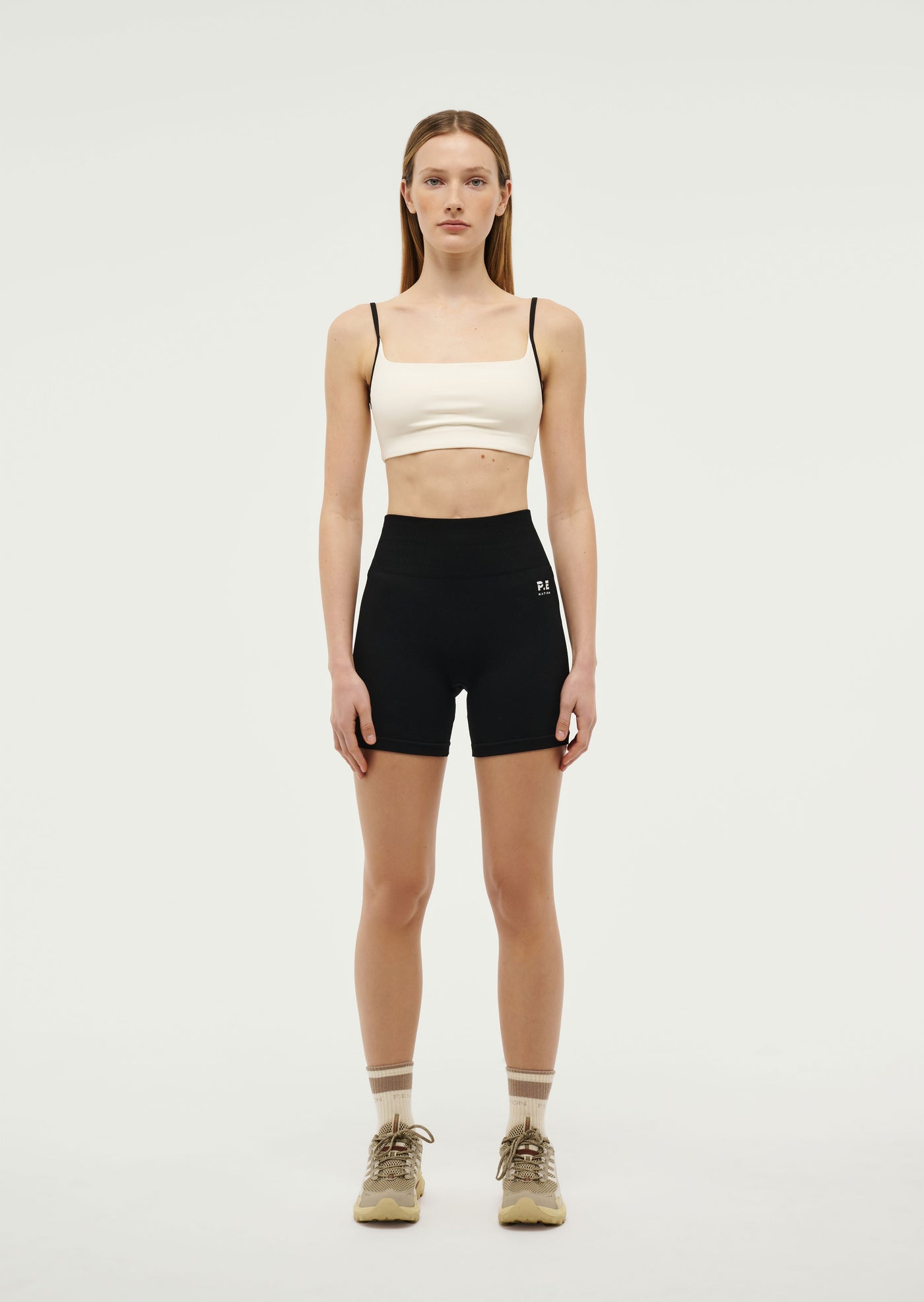 PREVIEW SPORTS BRA IN WHISPER WHITE