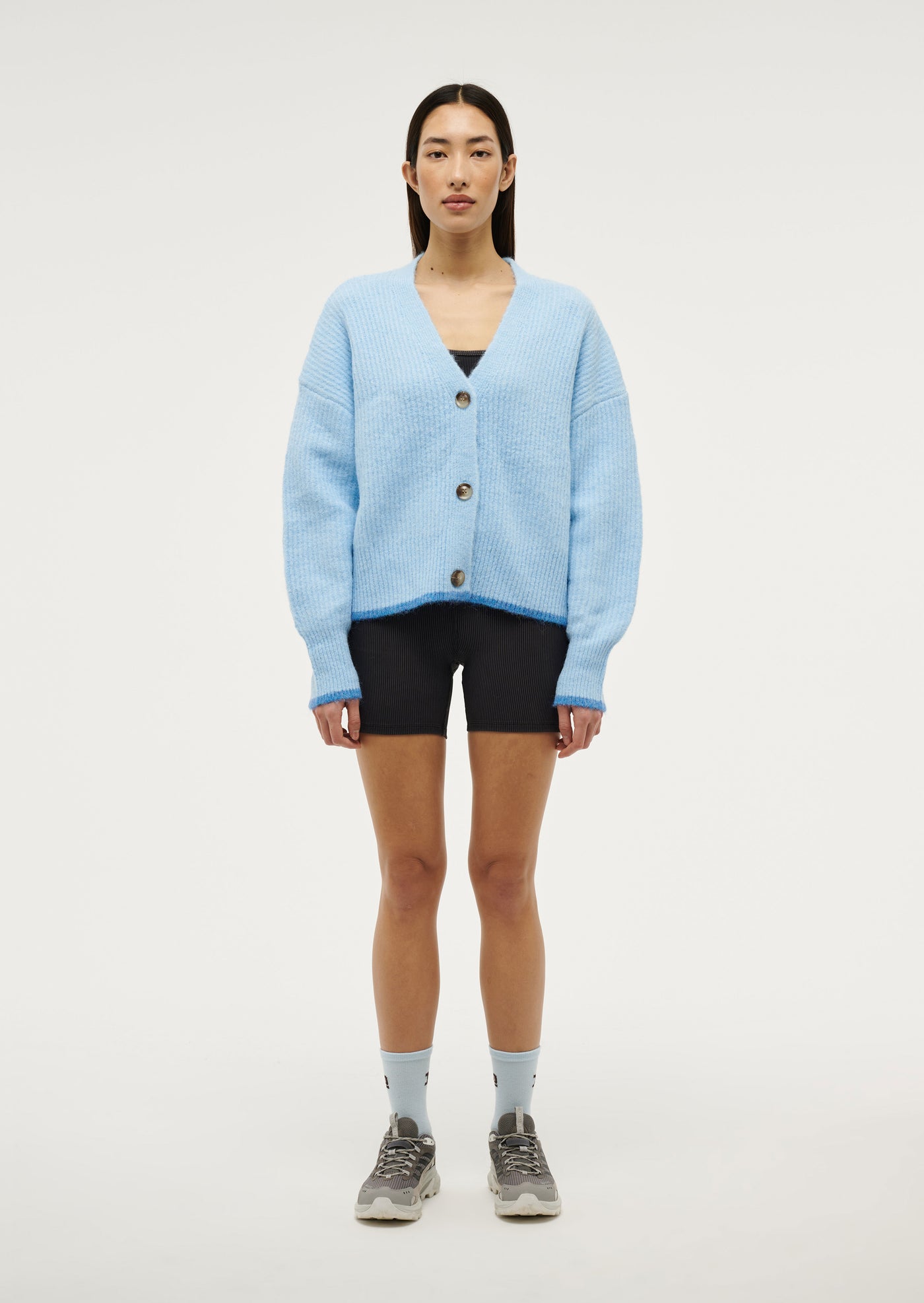 ILLUMINATE KNIT IN SKY BLUE