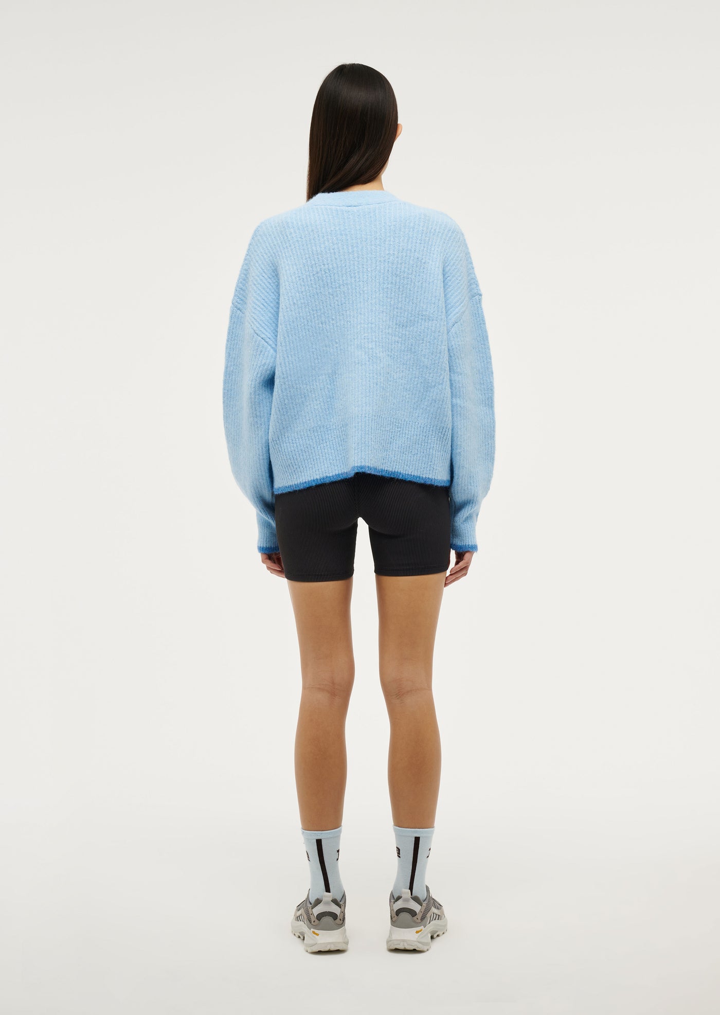 ILLUMINATE KNIT IN SKY BLUE