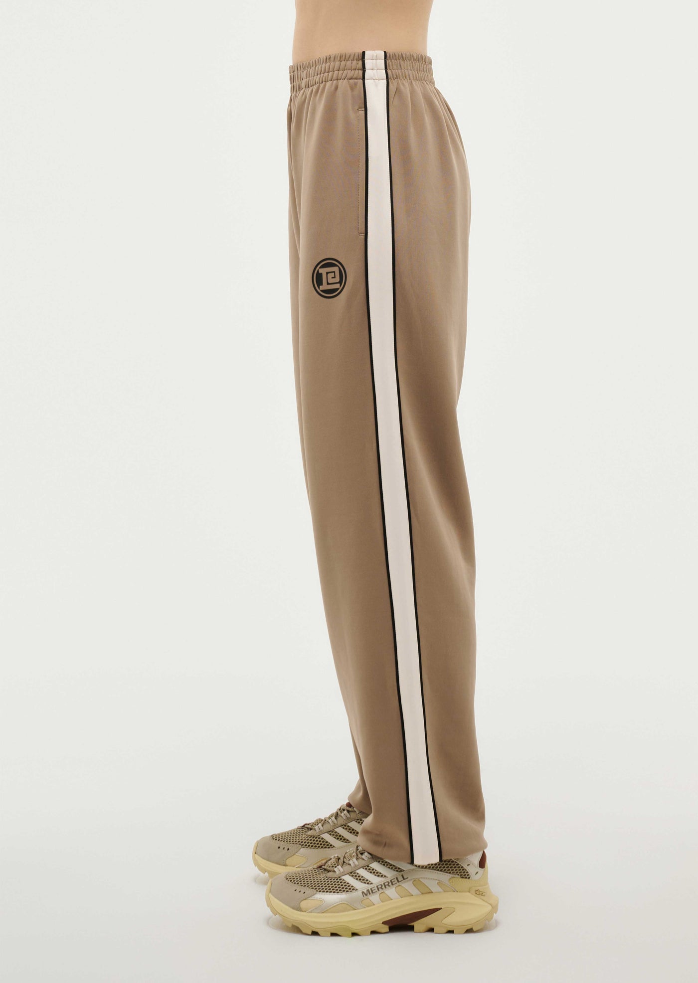 HOME GROUND TRACKPANT IN TAUPE