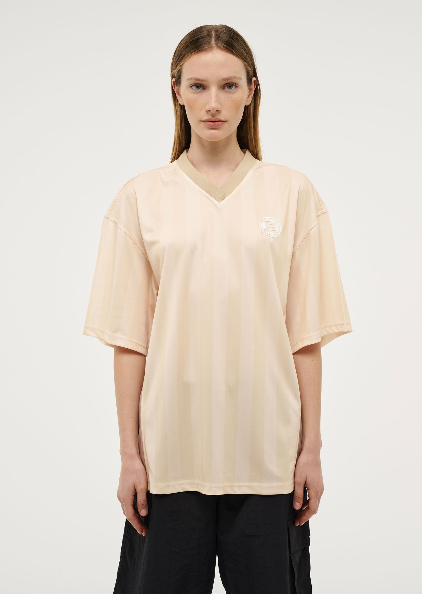 HOME GROUND SHORT SLEEVE TOP IN WHISPER WHITE