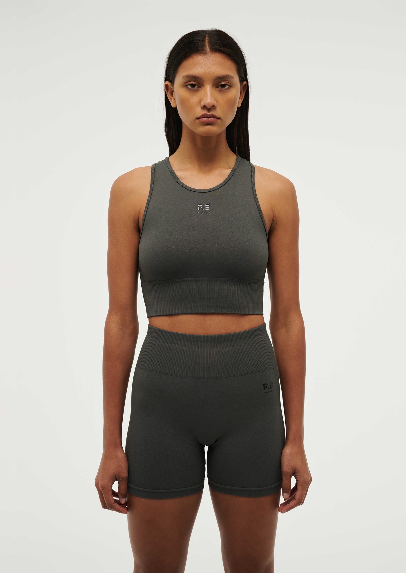 RESTORE SEAMLESS TANK IN GUNMETAL