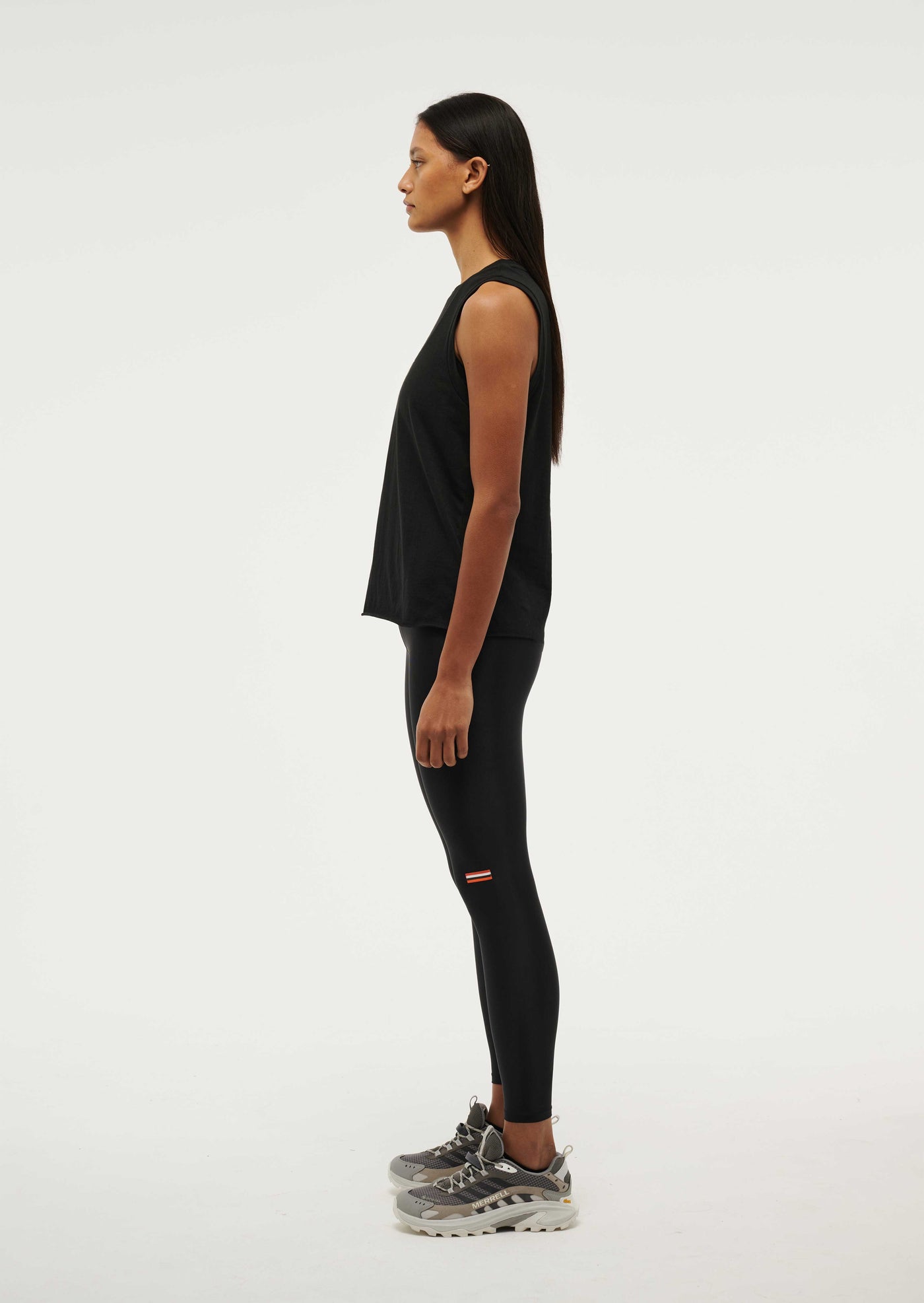 SHUFFLE TANK IN BLACK