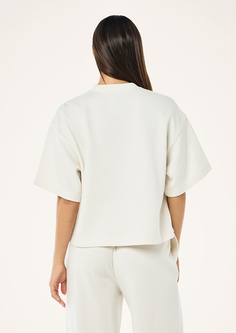 PRINTEMPS CROP TEE IN WHISPER WHITE