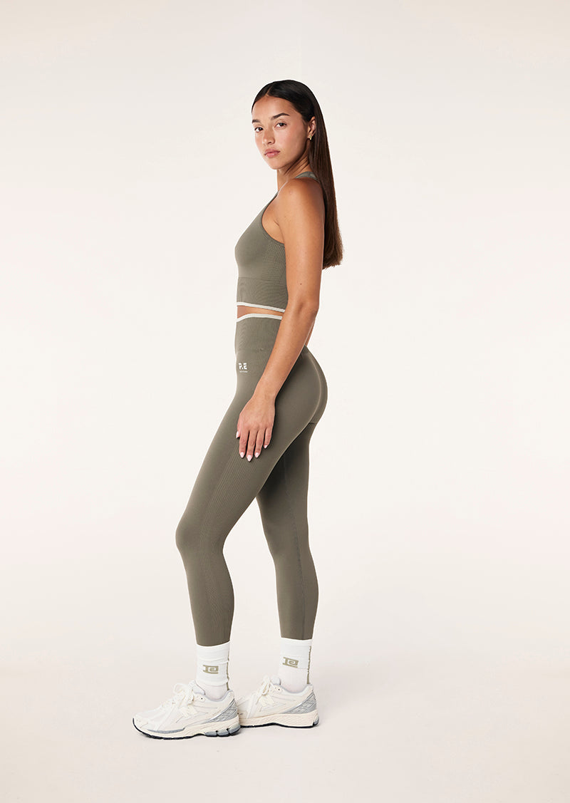 RESTORE SEAMLESS LEGGING IN KHAKI