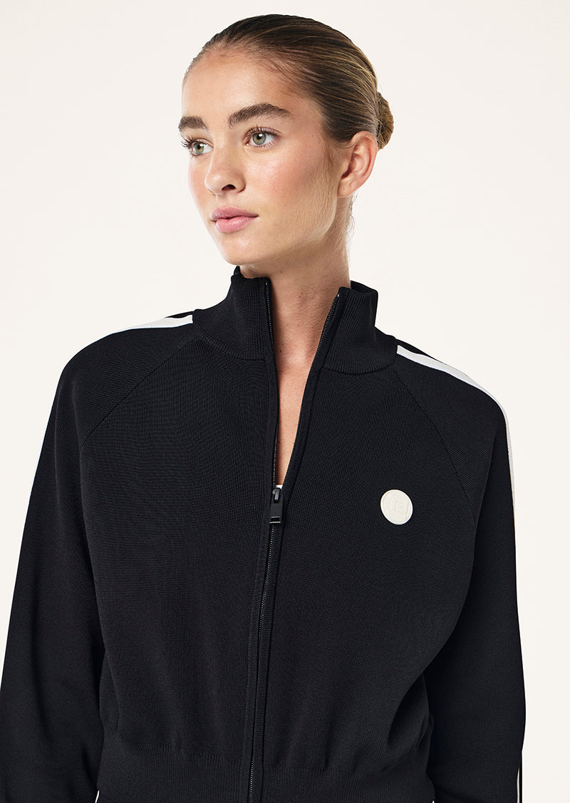 RETREAT JACKET IN BLACK