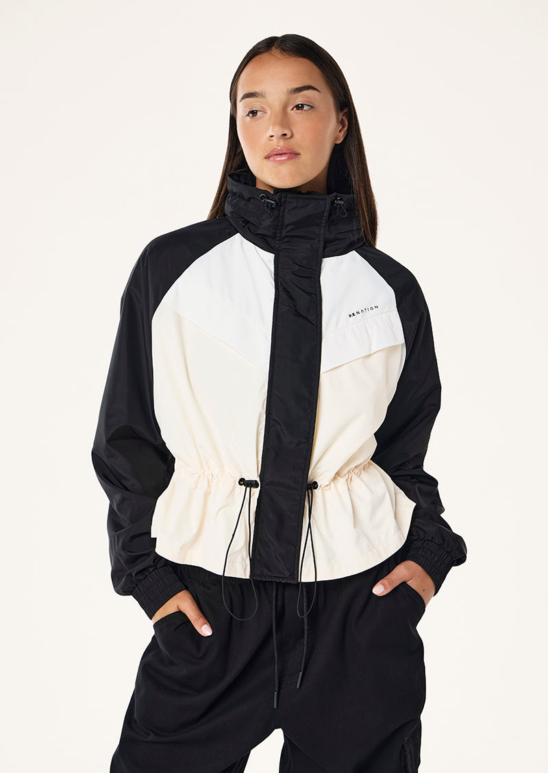 SHELTER JACKET IN BLACK & WHISPER WHITE