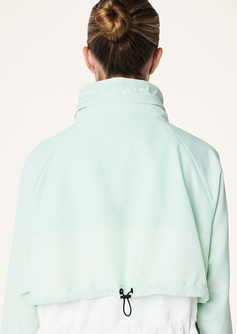 SHELTER JACKET IN HINT OF MINT