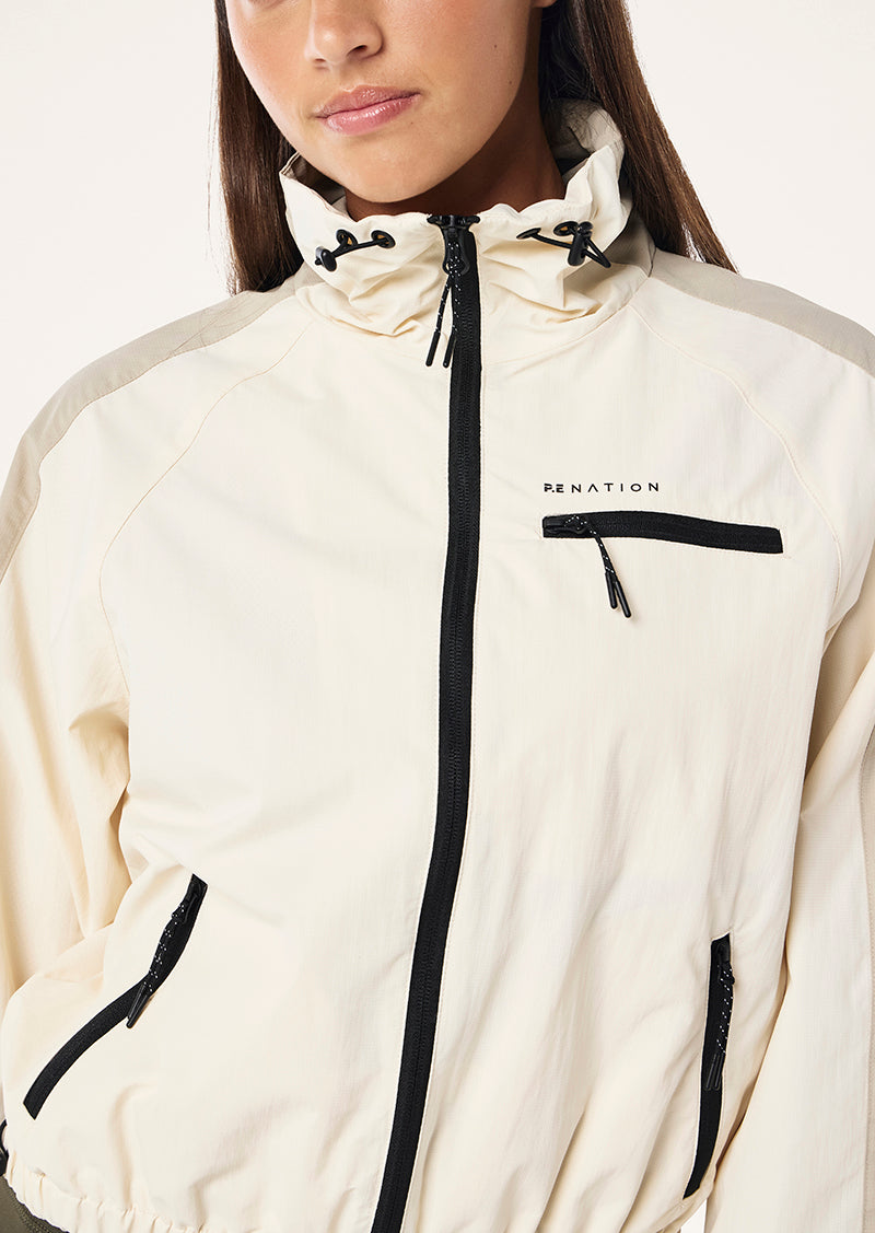 TREK JACKET IN WHISPER WHITE