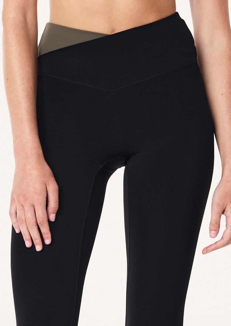 WANDER FULL LENGTH LEGGING IN BLACK