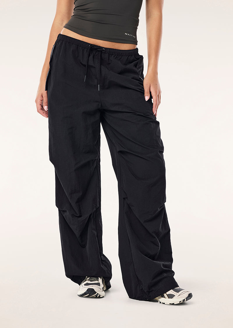 DISCOVERY PANT IN BLACK