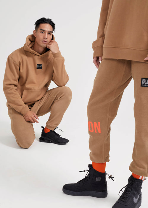 CONTENDER TRACKPANT TANNIN