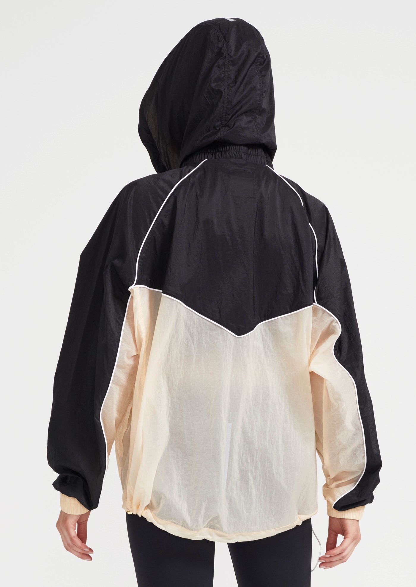 LINE POINT JACKET IN BLACK AND IVORY