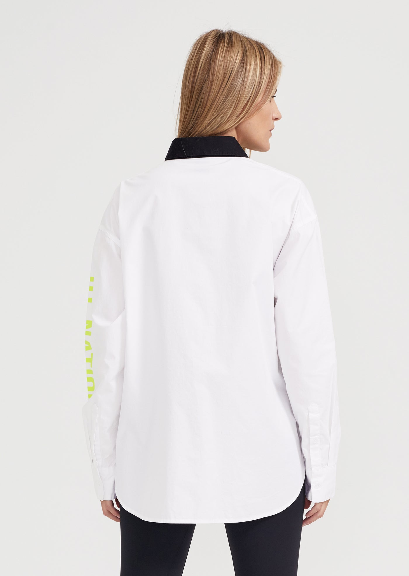 LAY OUT SHIRT IN WHITE