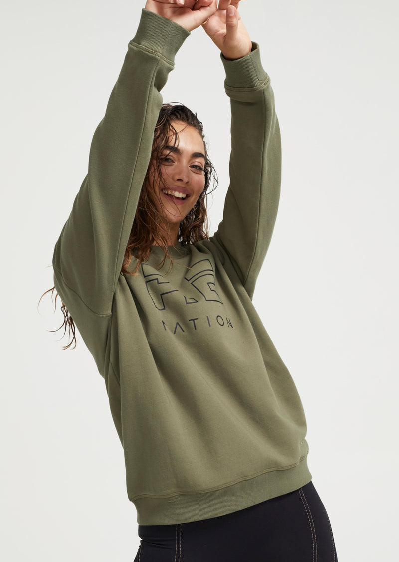 HEADS UP SWEAT IN BURNT OLIVE