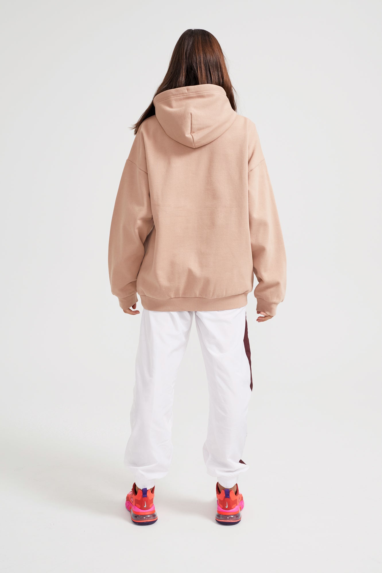 IN SWING HOODIE IN RUGBY TAN