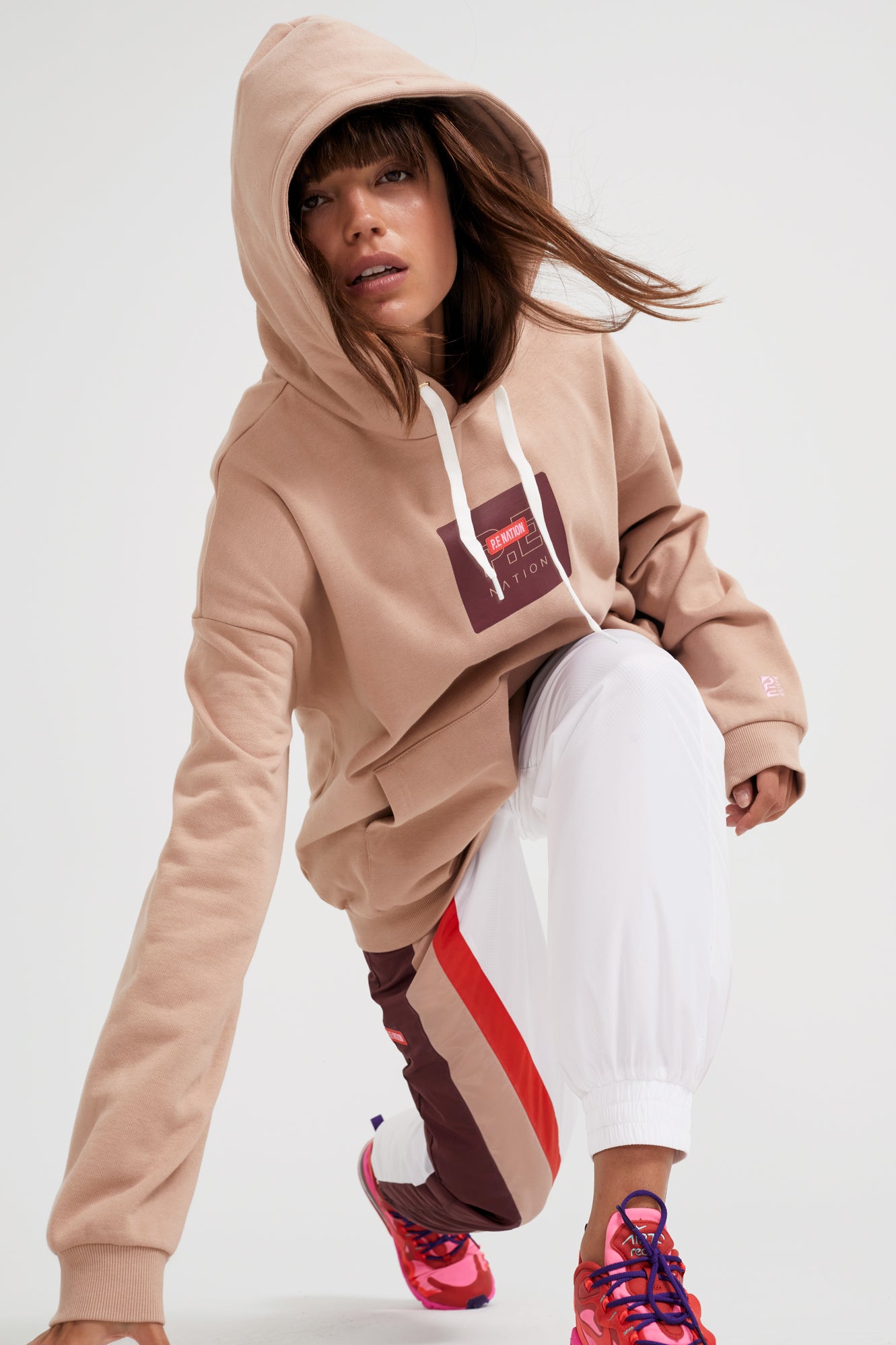 IN SWING HOODIE IN RUGBY TAN