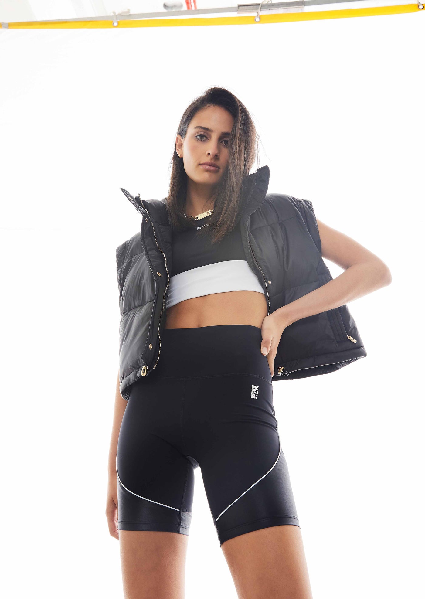 REFORMER TOP IN BLACK