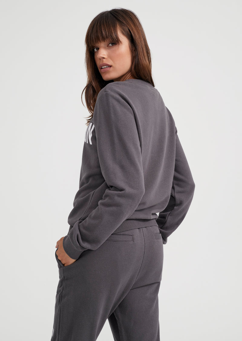 FORTIFY SWEAT IN CHARCOAL