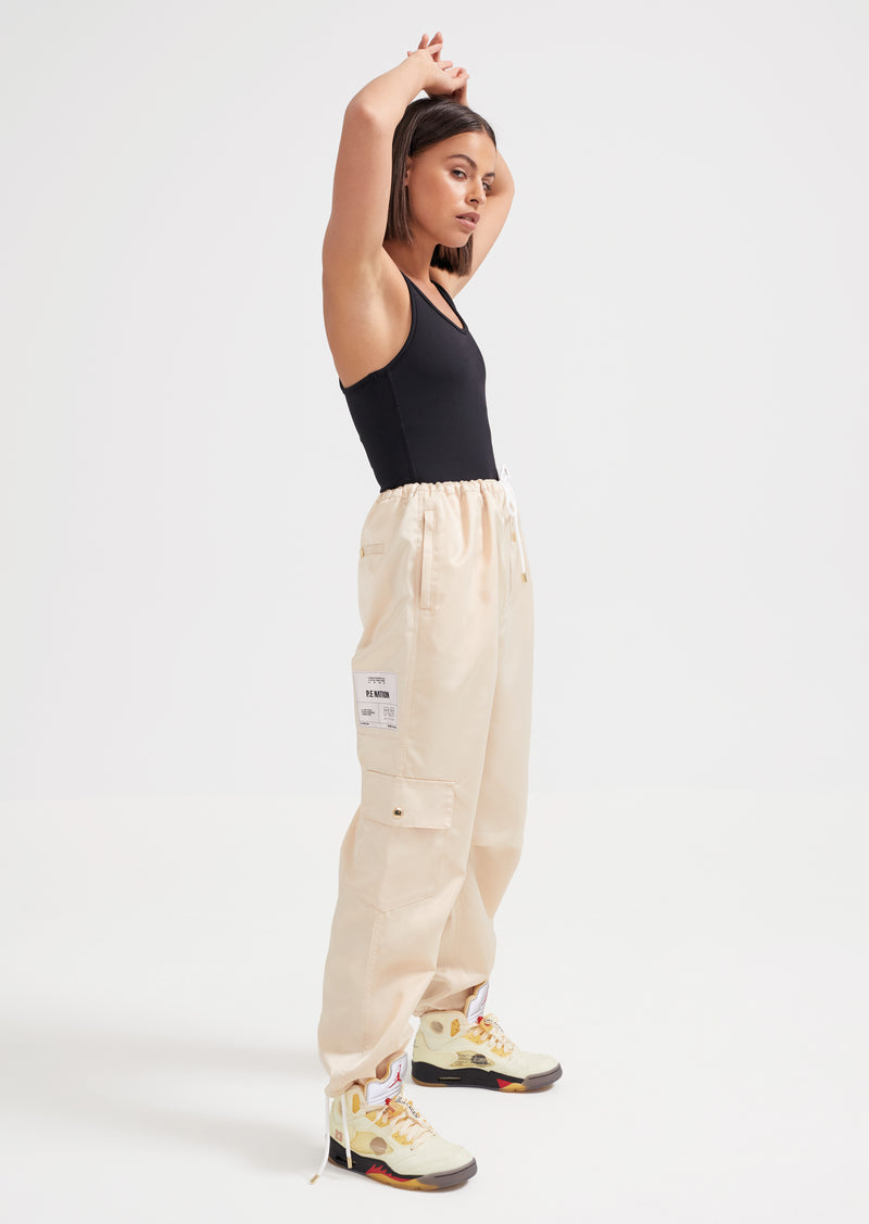 HALF COURT PANT IN IVORY