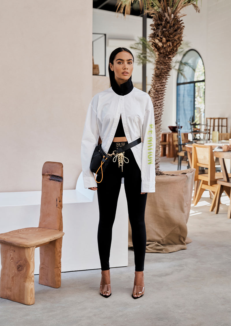 LAY OUT SHIRT IN WHITE