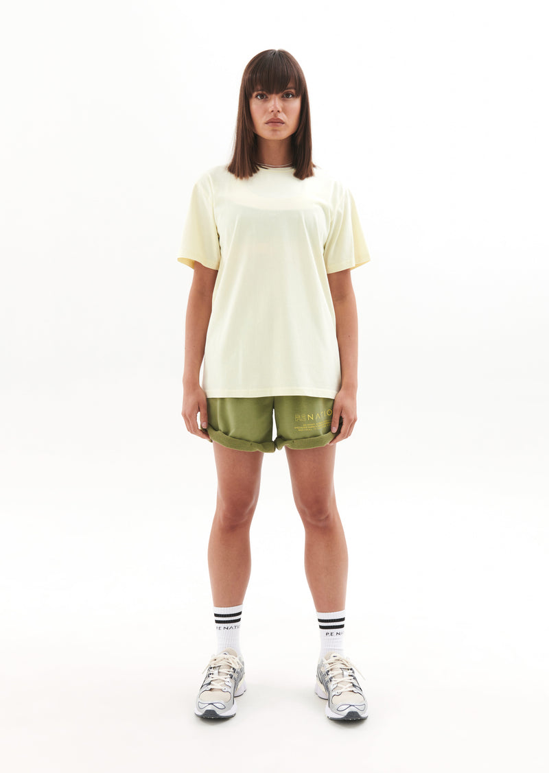 PRE SEASON TEE IN WAX YELLOW