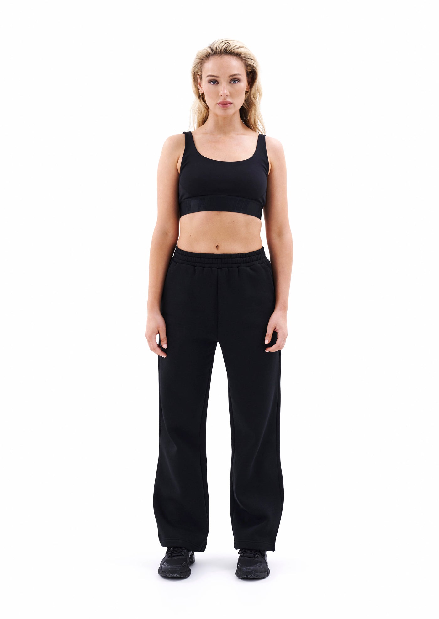 OFF DUTY TRACKPANT IN BLACK