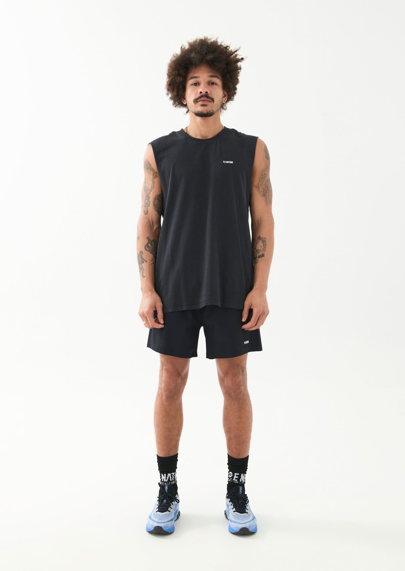INTERVAL SHORT IN BLACK