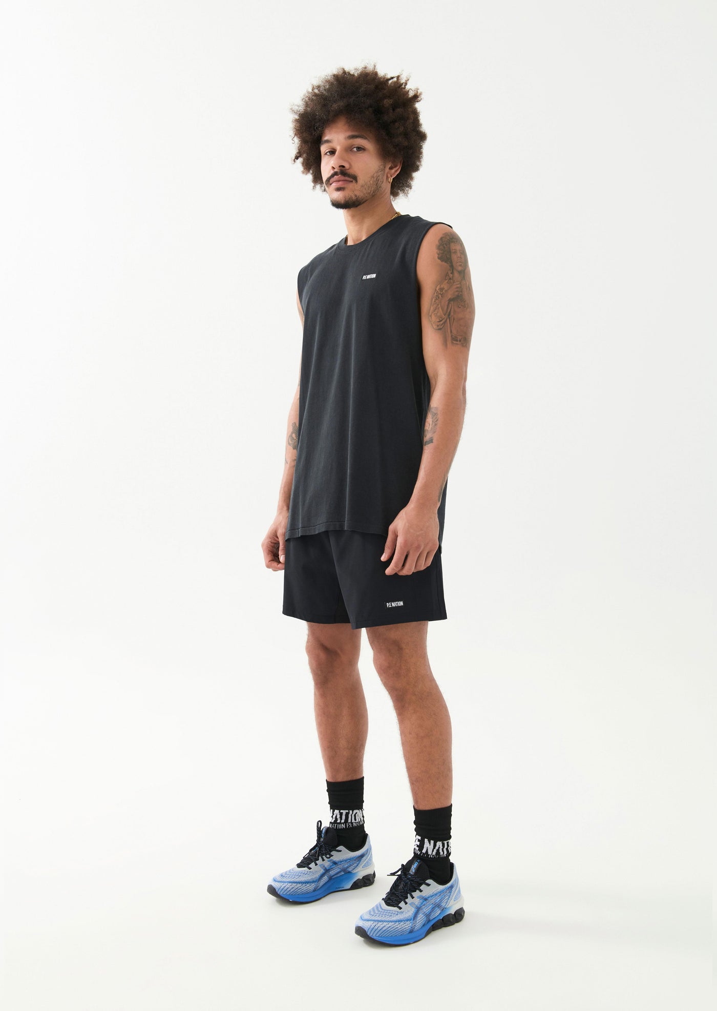 INTERVAL SHORT IN BLACK