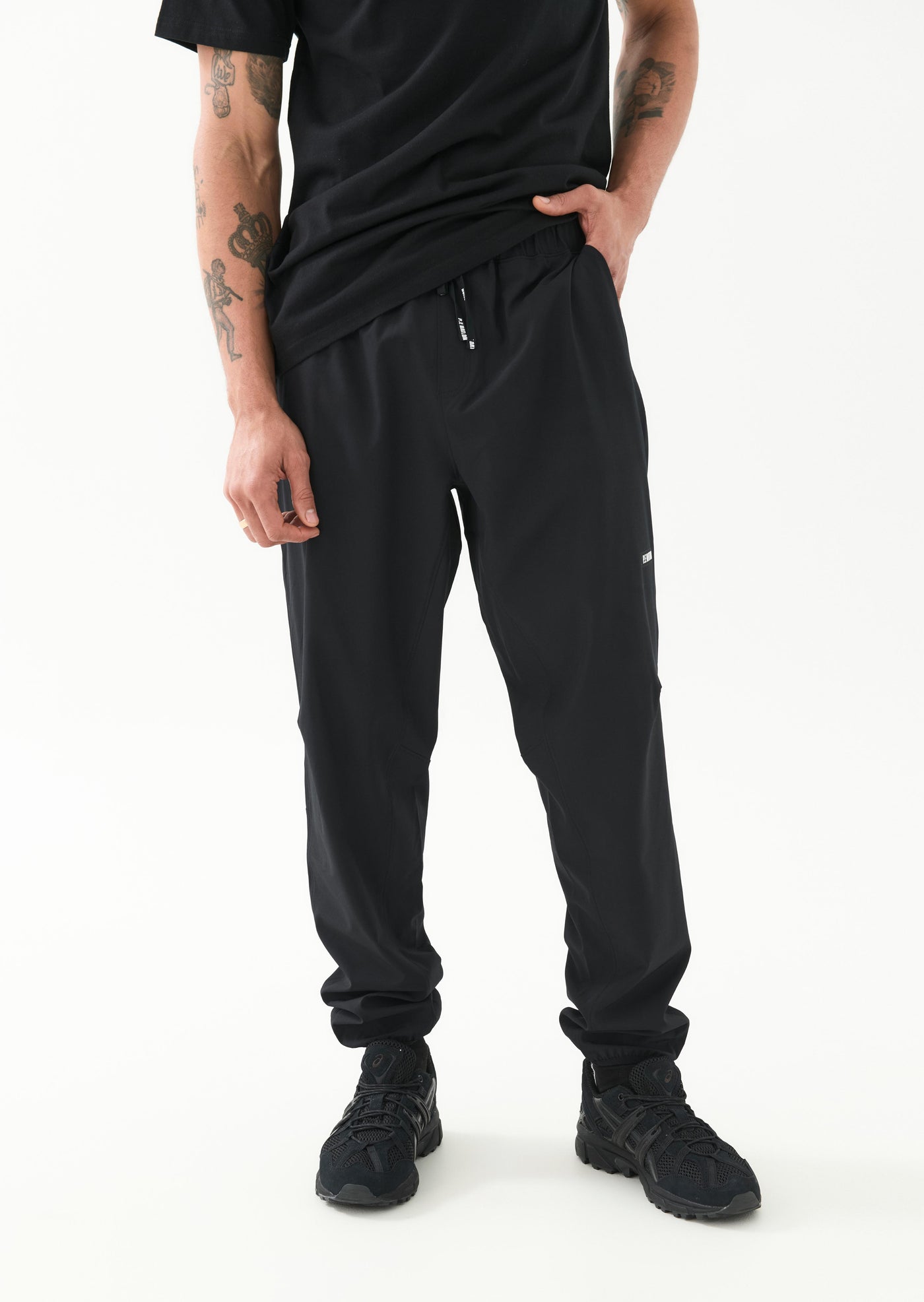 EXPEDITION SPRAY PANT IN BLACK