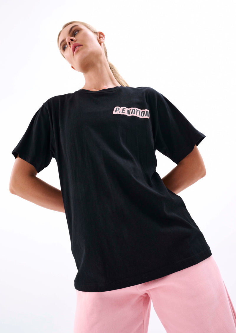 MAIN DRAW TEE IN BLACK