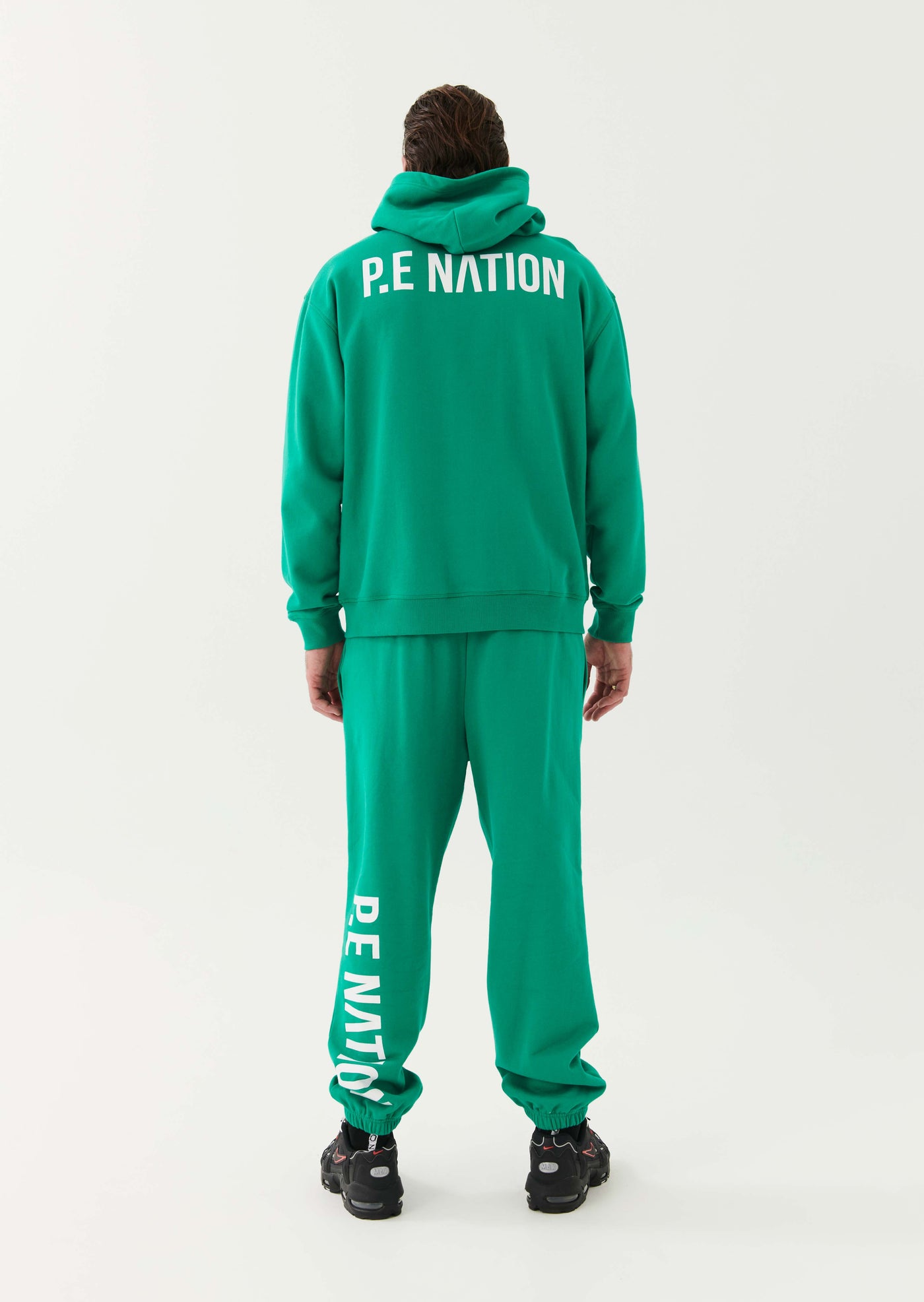 INTERVAL TRACKPANT IN GREEN