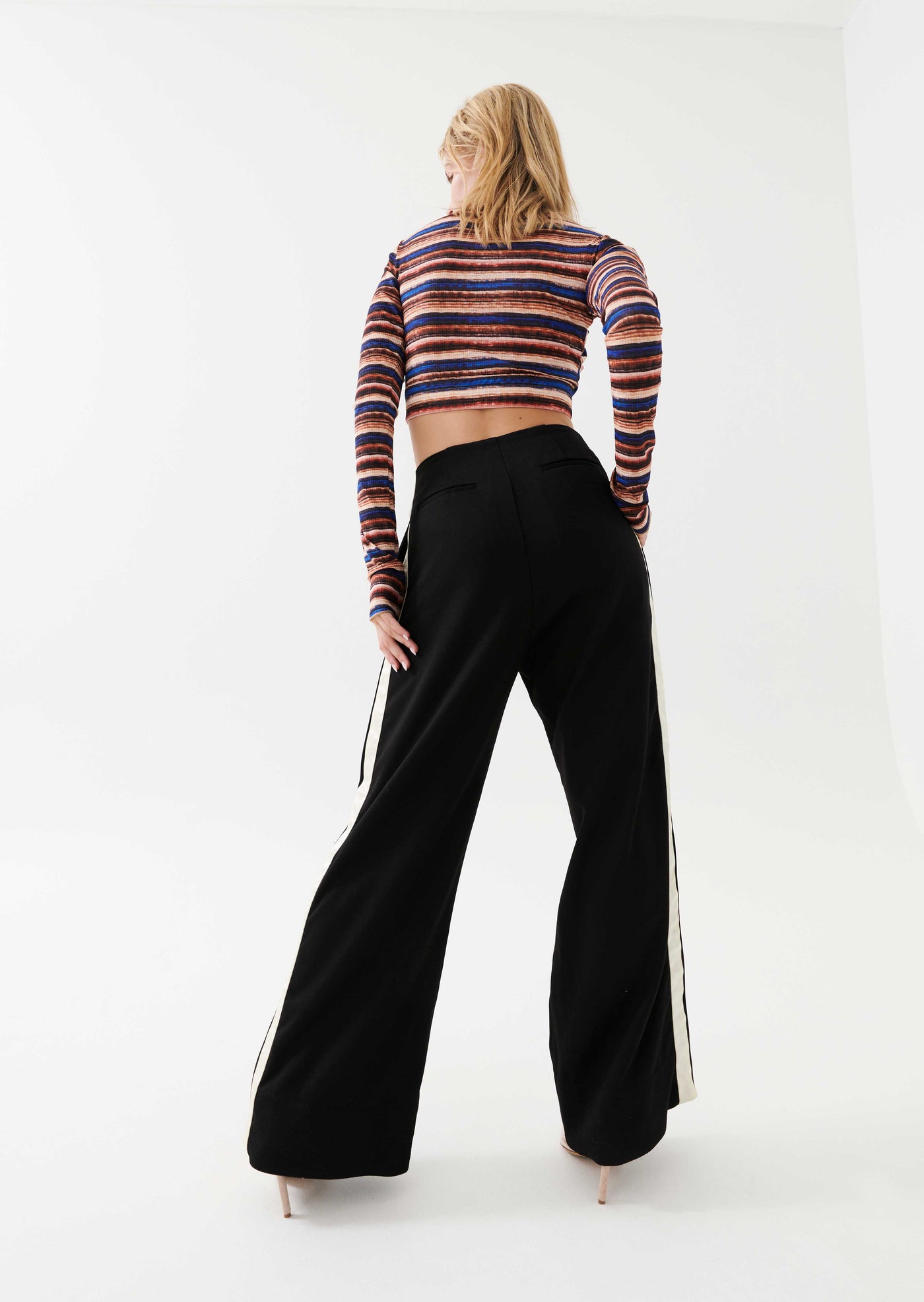 MID TOWN PANT IN BLACK